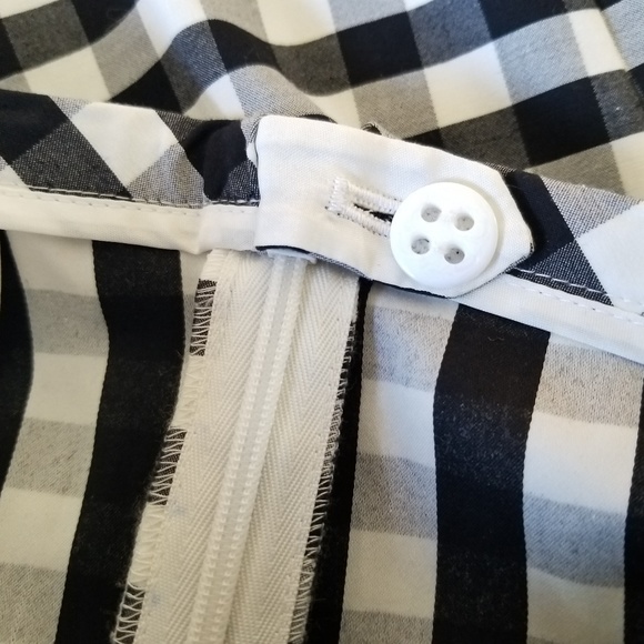 Talbots Buffalo Plaid Ankle Pants Size 4 - Picture 7 of 8